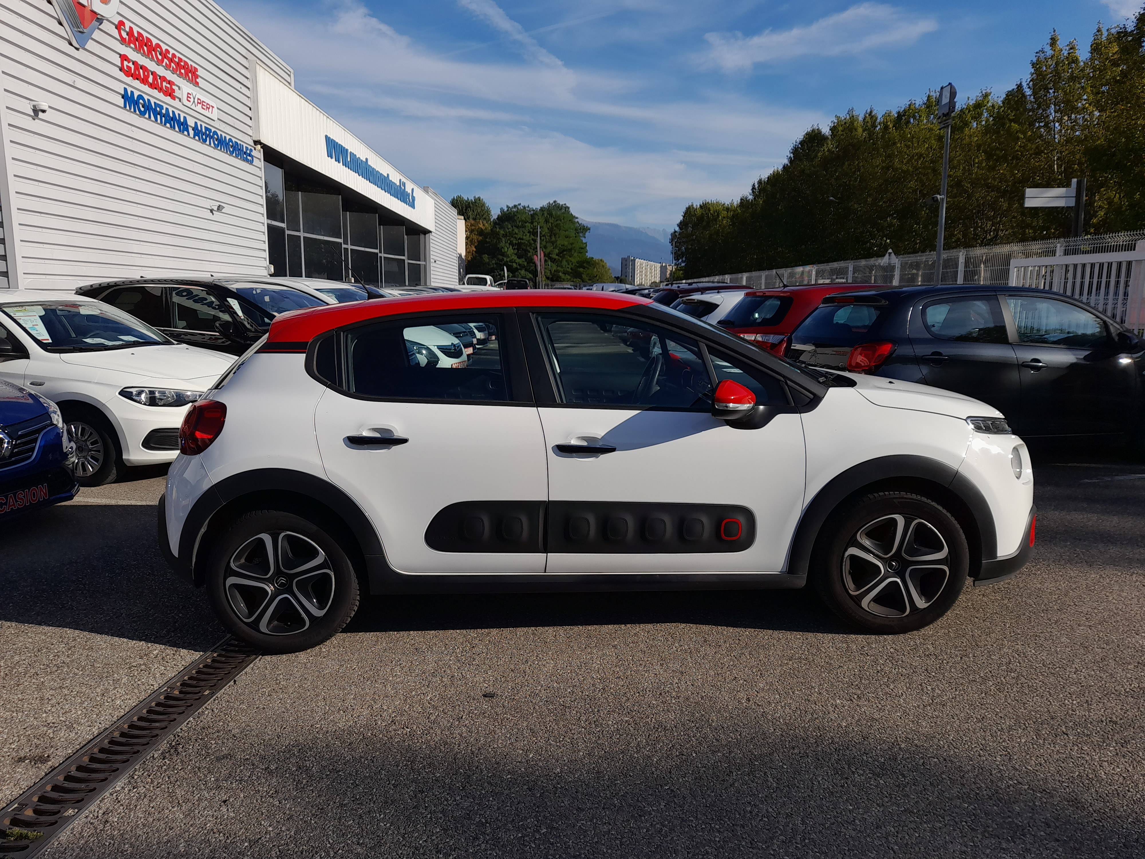 Citroën C3  1.2 PURETECH 110 CH  SHINE occasion - Photo 2