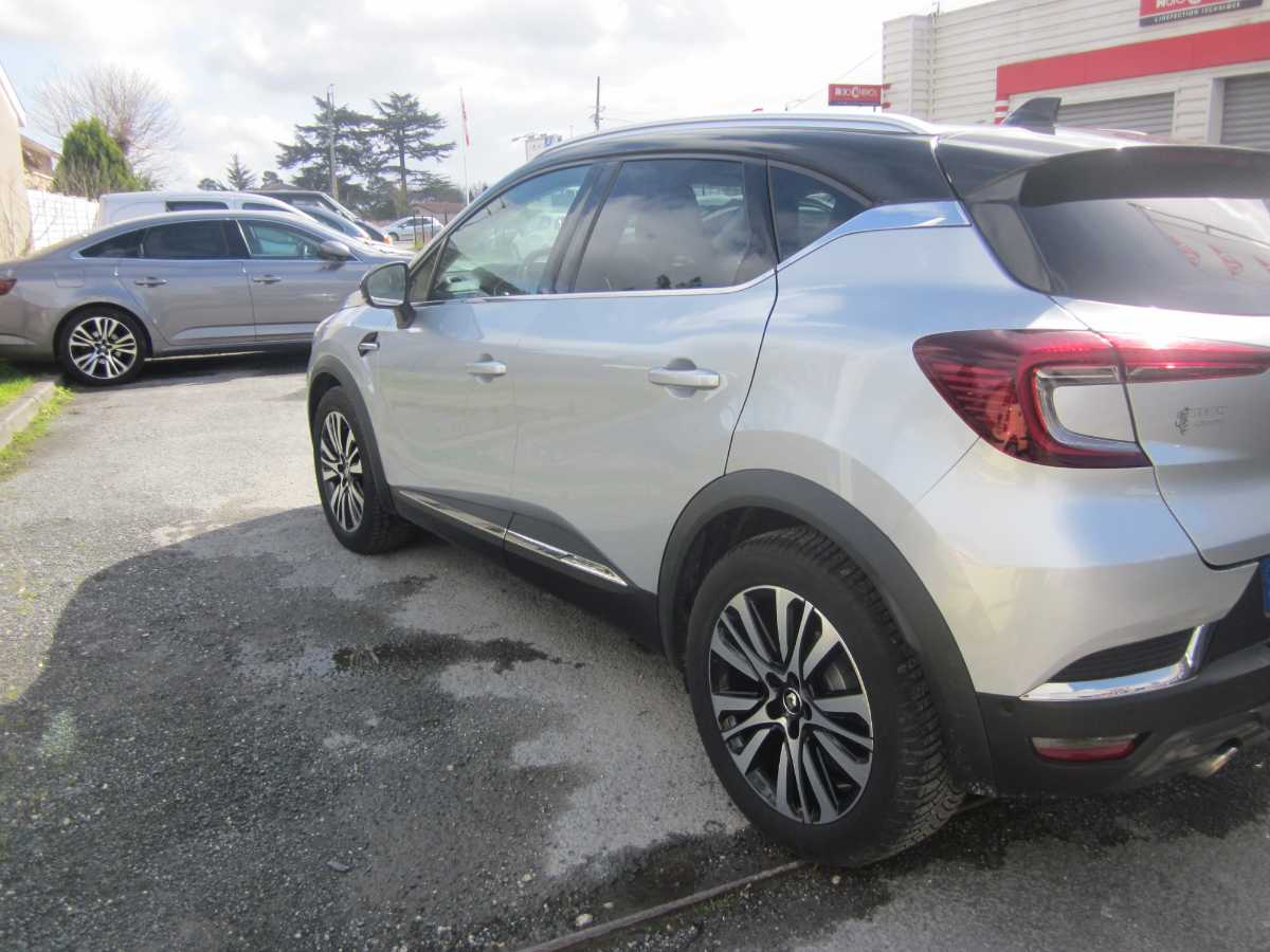 Renault Captur  1.3 TCE 150 INITIALE PARIS EDC occasion - Photo 3