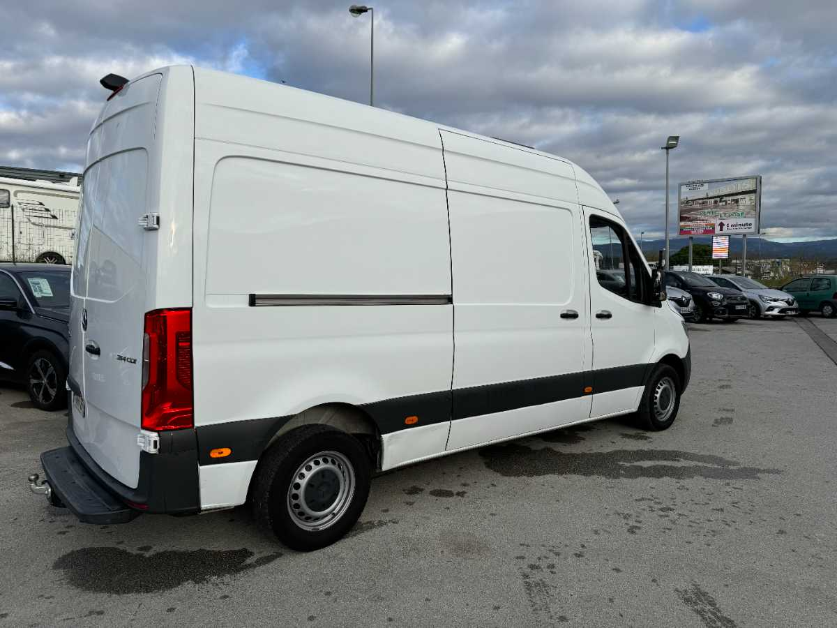 Mercedes Benz Sprinter  314 FG 39 3.5T FIRST TRACTION occasion - Photo 6