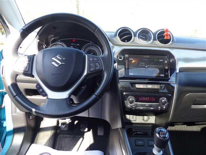 Suzuki Vitara   STYLE HYBRID 1.4 129CH occasion - Photo 12