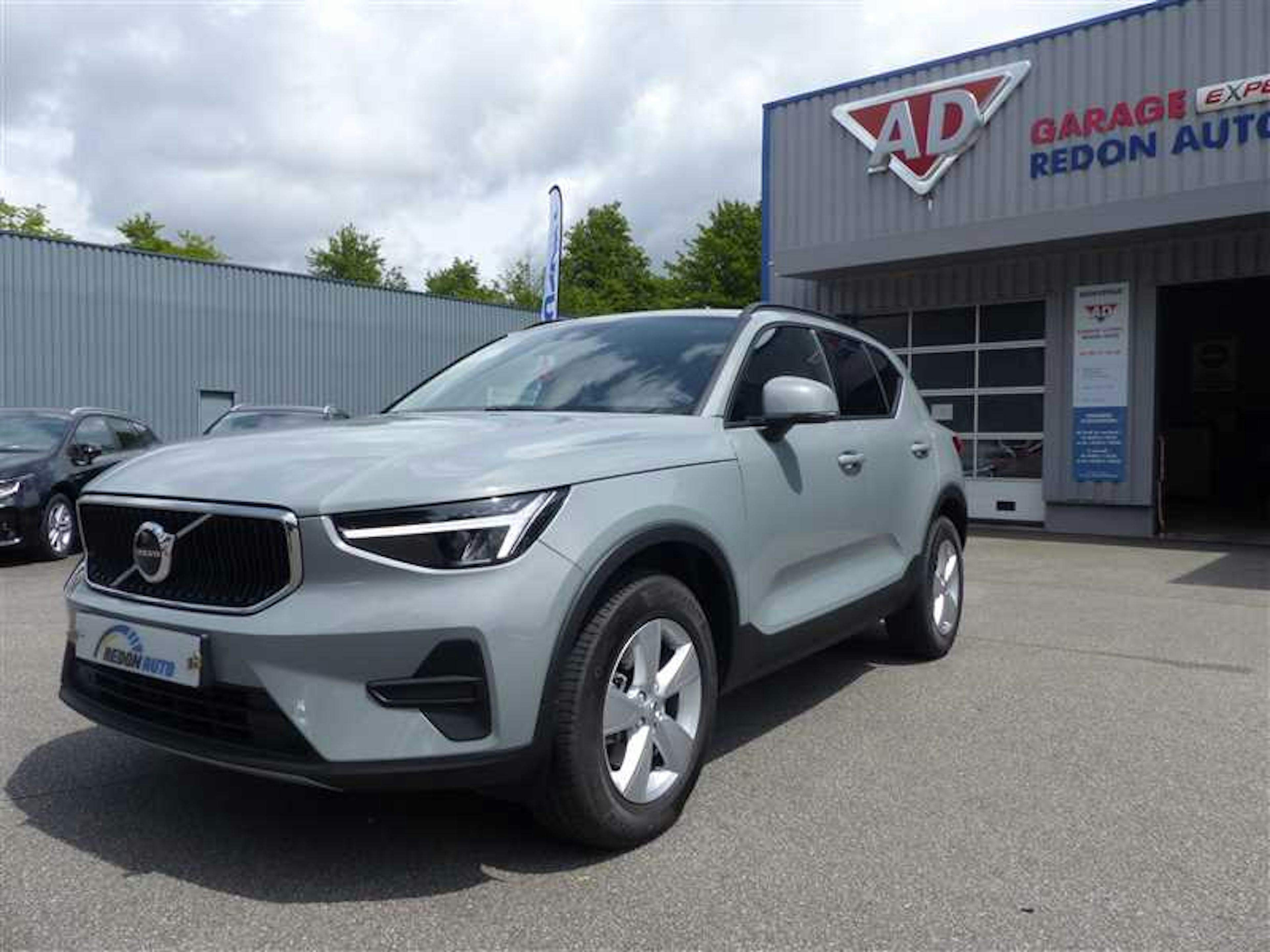 Volvo XC40  ESSENTIAL HYBRID B3 2.0 165CH BVA7 occasion