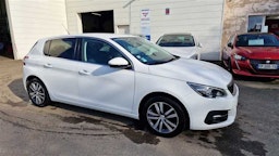 Peugeot   308 1.2 ESSENCE 110CV BVM6 ALLURE occasion - Photo 1