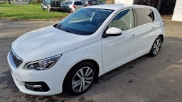 Peugeot   308 1.2 ESSENCE 110CV BVM6 ALLURE occasion - Photo 2