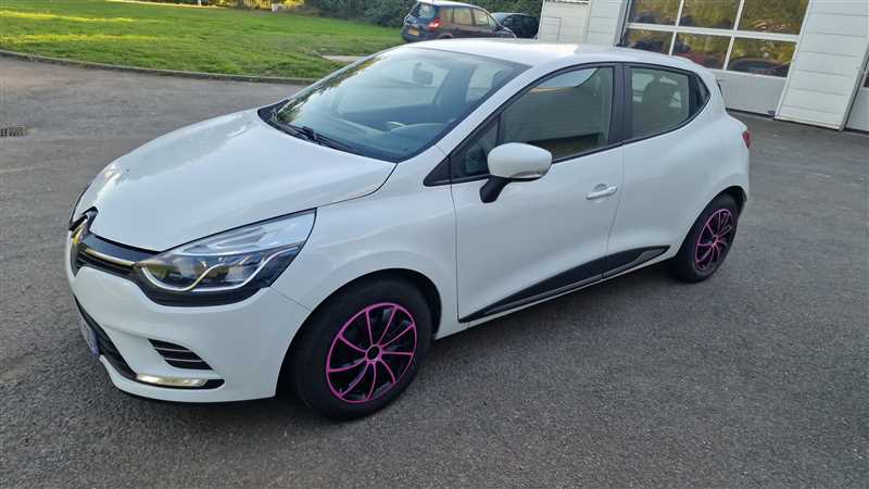 Renault Clio  CLIO IV 1.5 DCI 75CV ENERGY TREND occasion - Photo 4