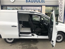 Renault Kangoo Van  TCE 100 GRAND CONFORT SESAME OUVRE TOI occasion - Photo 19