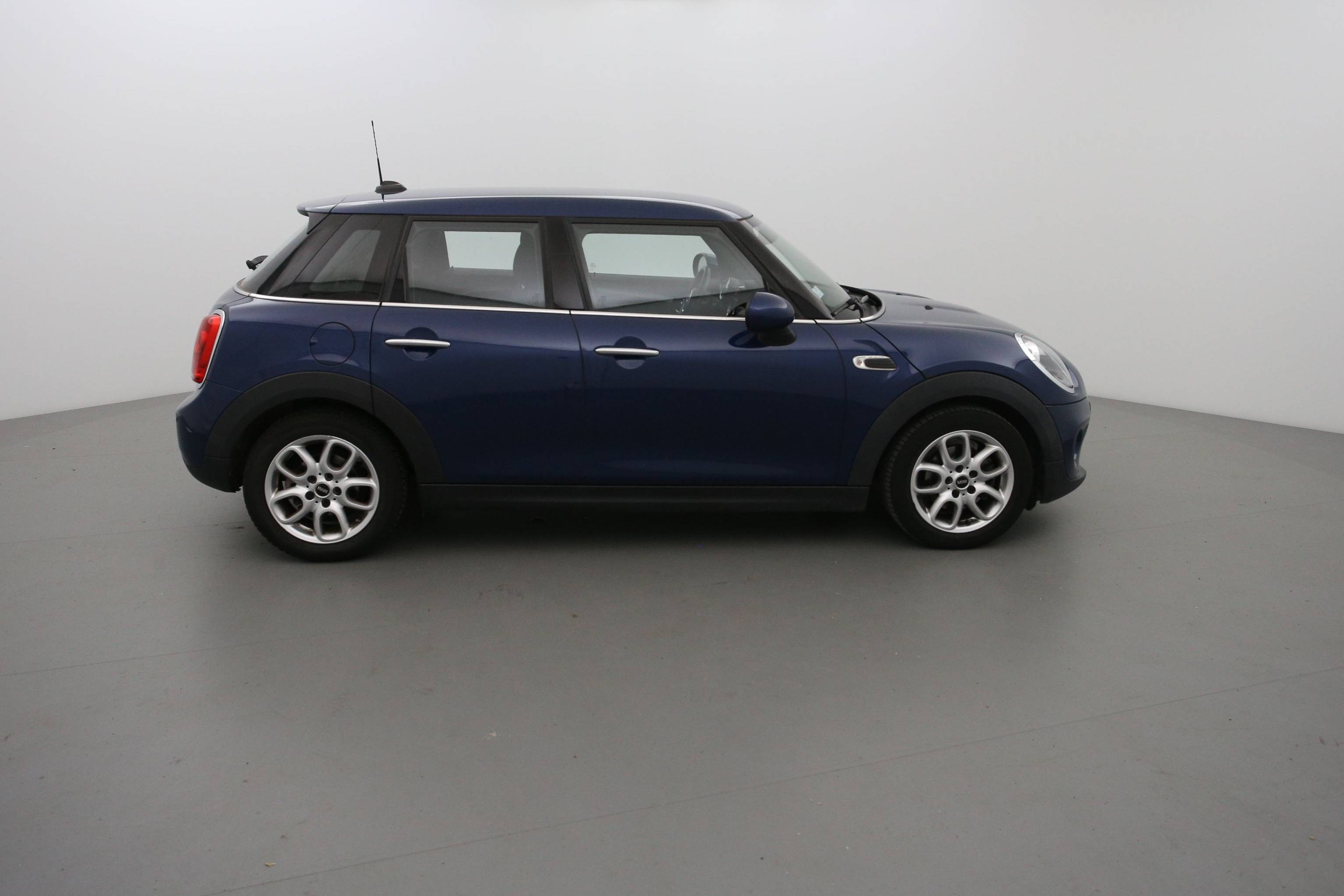 Mini HATCH 5 PORTES  One 102 ch Finition Salt occasion - Photo 4