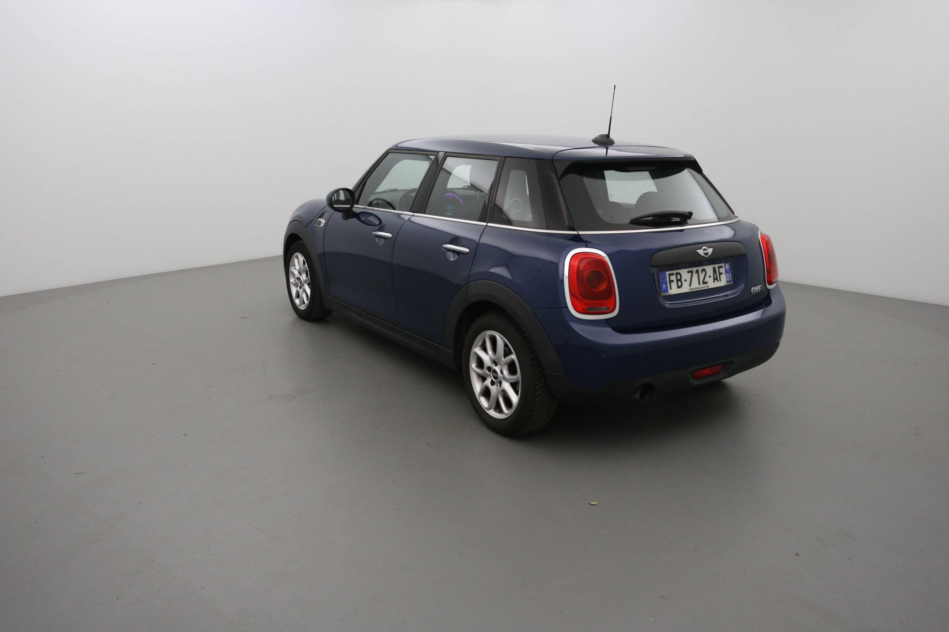 Mini HATCH 5 PORTES  One 102 ch Finition Salt occasion - Photo 7