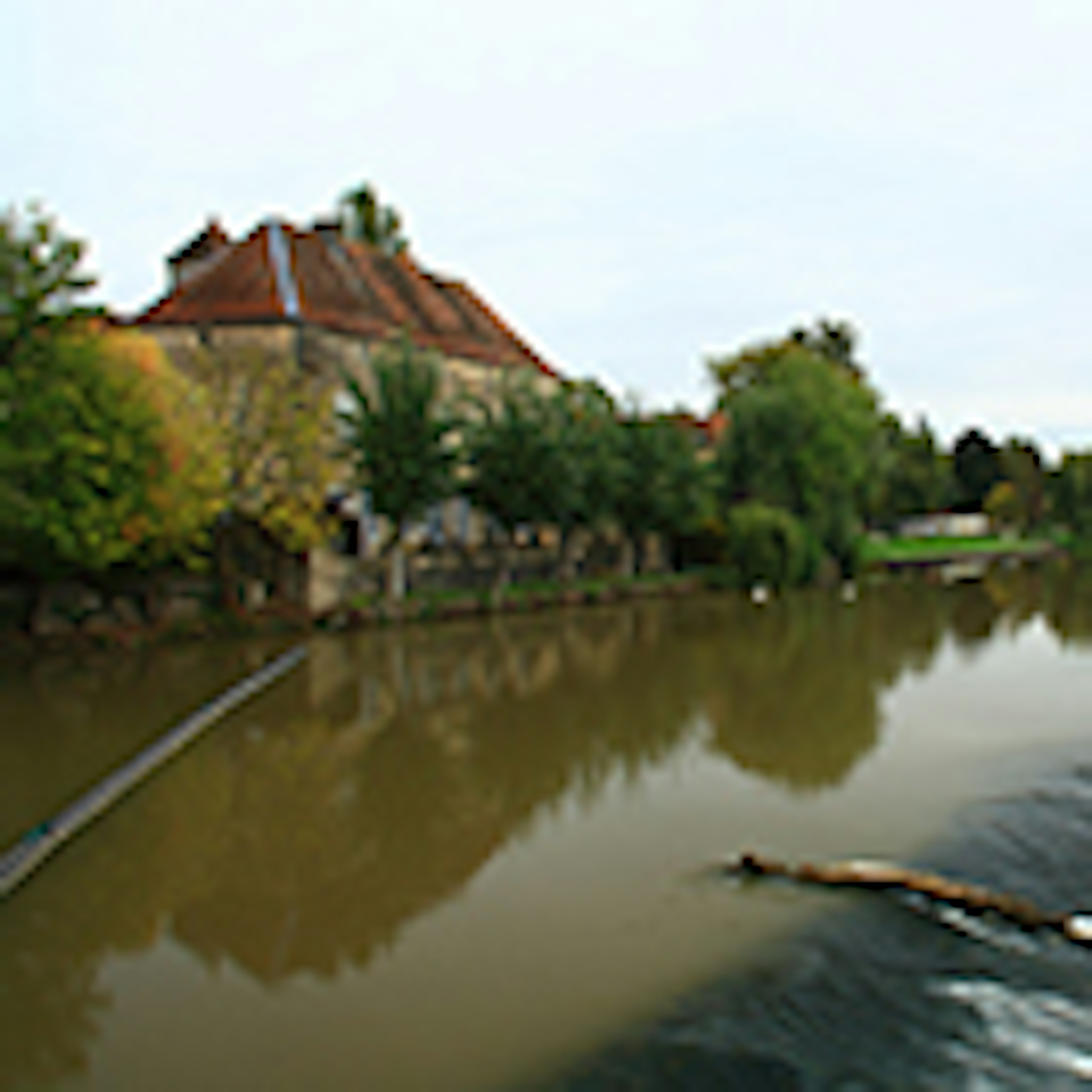 Garages Fresne-Saint-Mamès