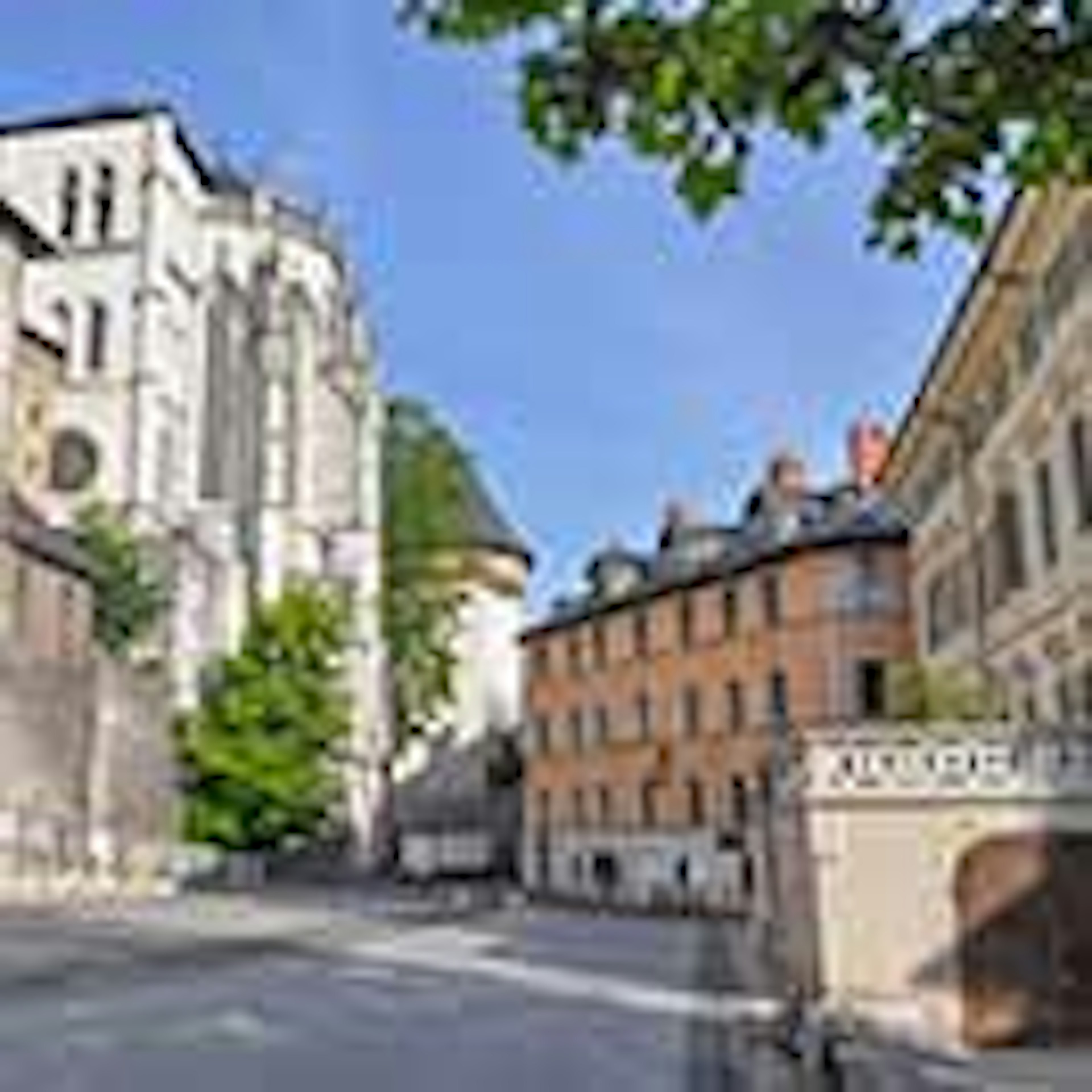 Garages Saint-Alban-Leysse